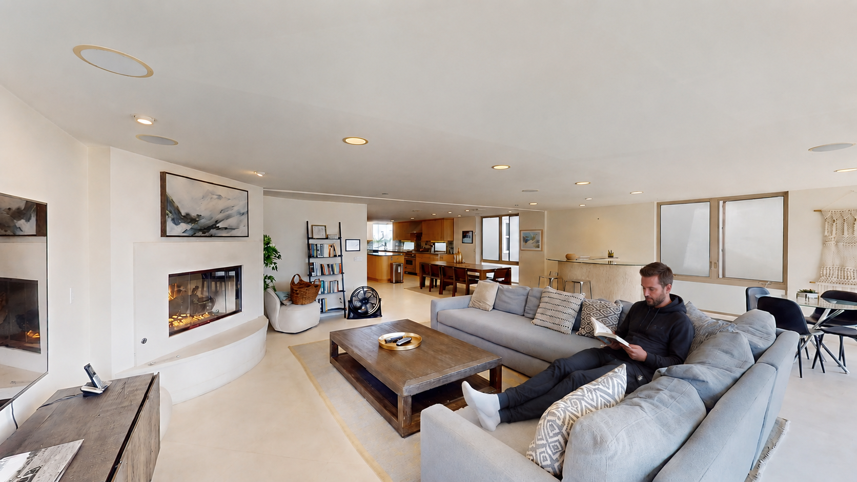 Mandalay Beach House 2 of 4